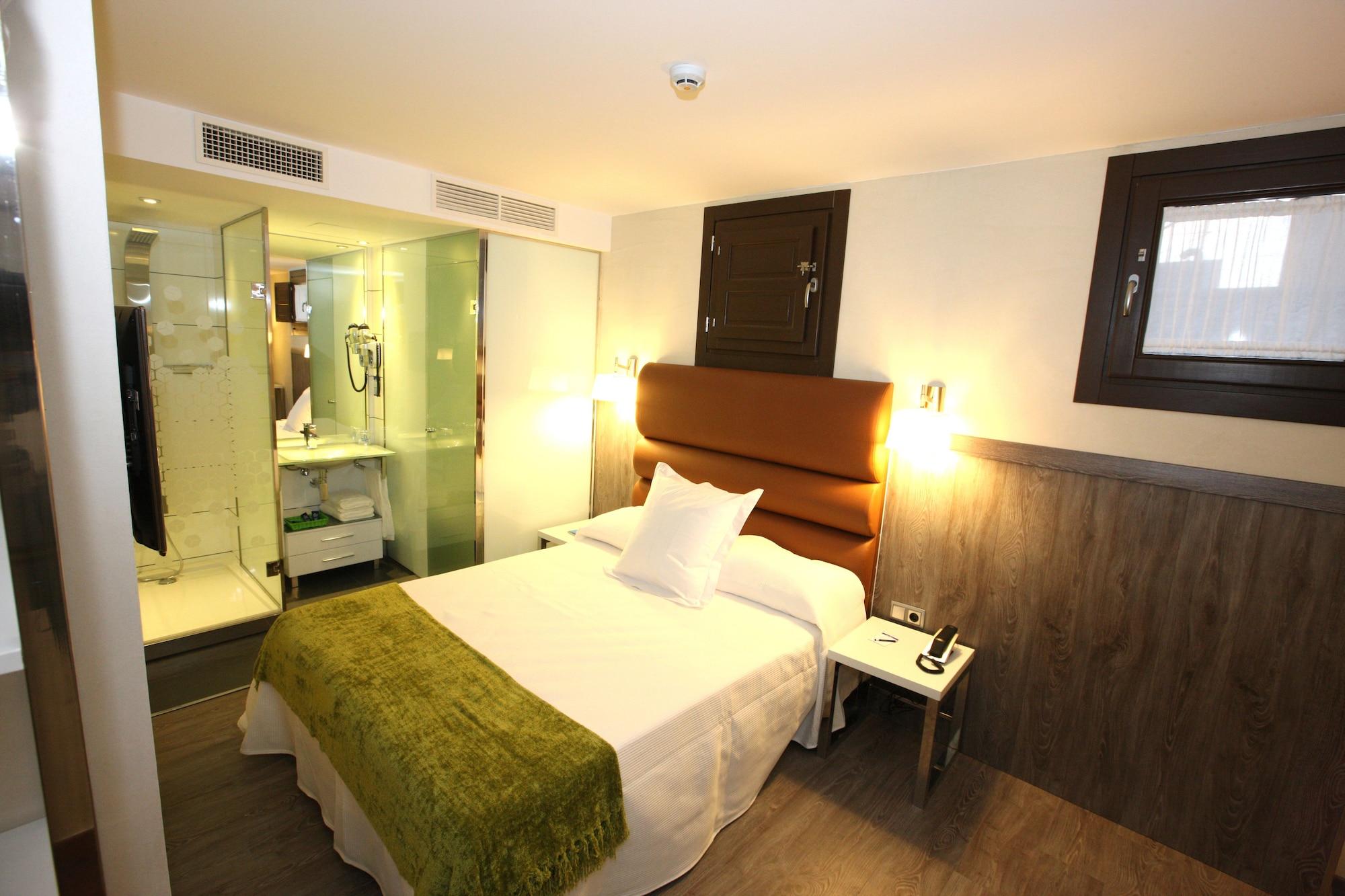 Evenia Alcala Boutique Hotel Alcalá de Henares Екстериор снимка