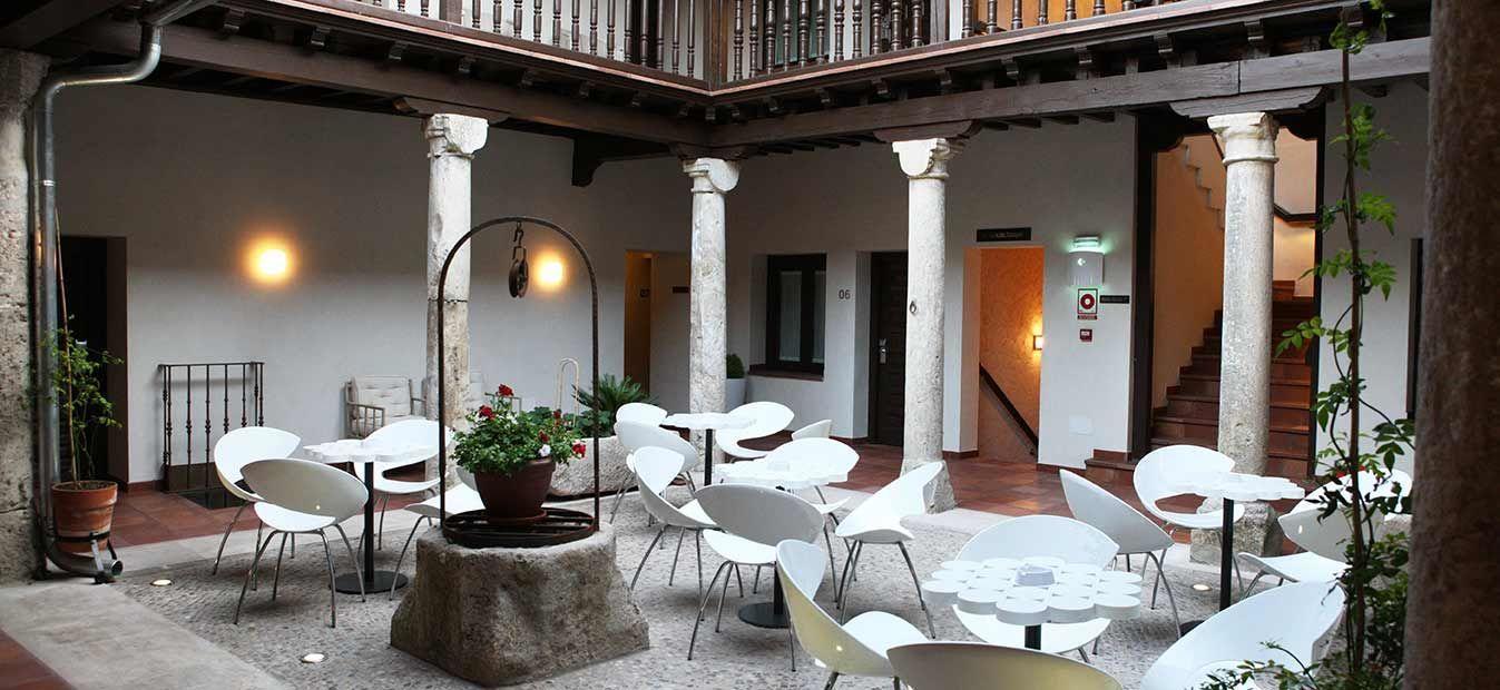 Evenia Alcala Boutique Hotel Alcalá de Henares Екстериор снимка