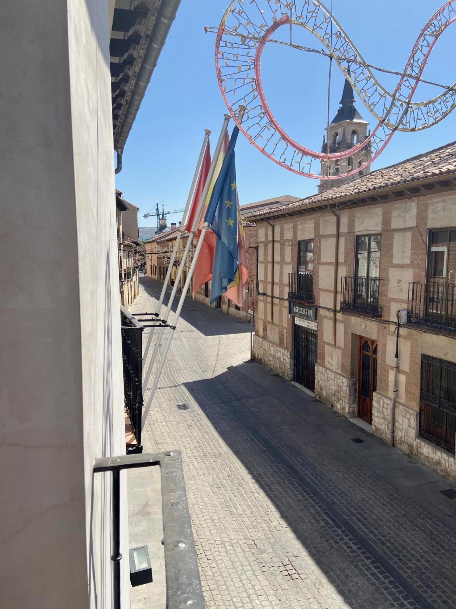 Evenia Alcala Boutique Hotel Alcalá de Henares Екстериор снимка