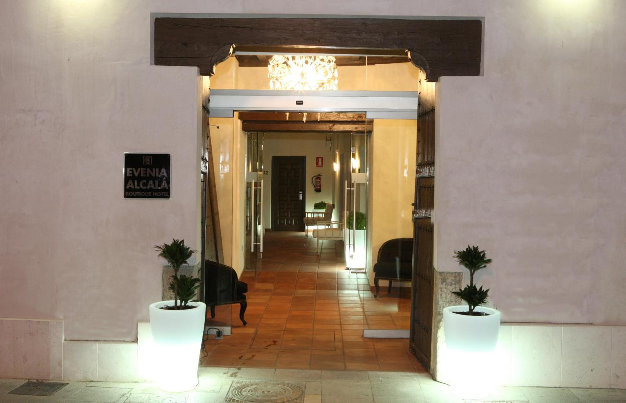 Evenia Alcala Boutique Hotel Alcalá de Henares Екстериор снимка