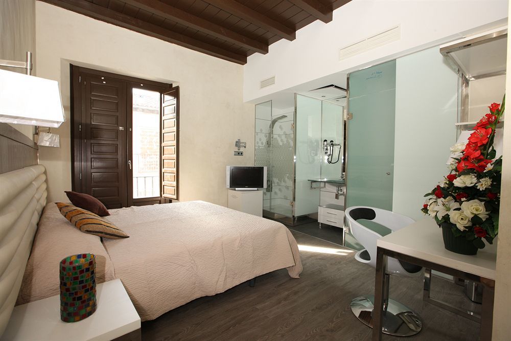 Evenia Alcala Boutique Hotel Alcalá de Henares Екстериор снимка