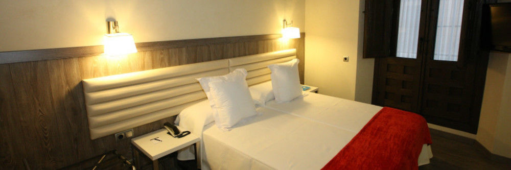 Evenia Alcala Boutique Hotel Alcalá de Henares Екстериор снимка